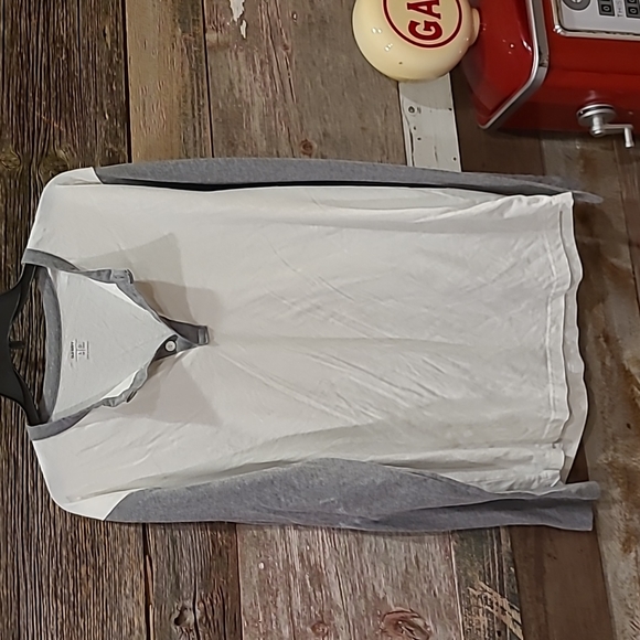 Old Navy long sleeve shirt - Picture 1 of 1